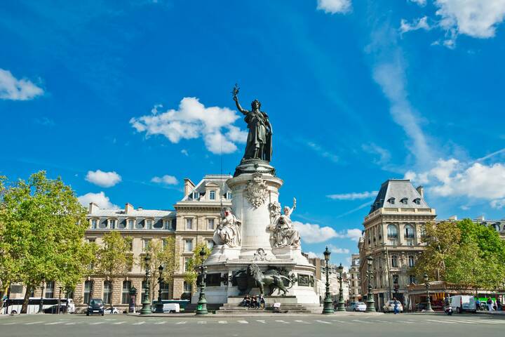 Platz der Republik Paris